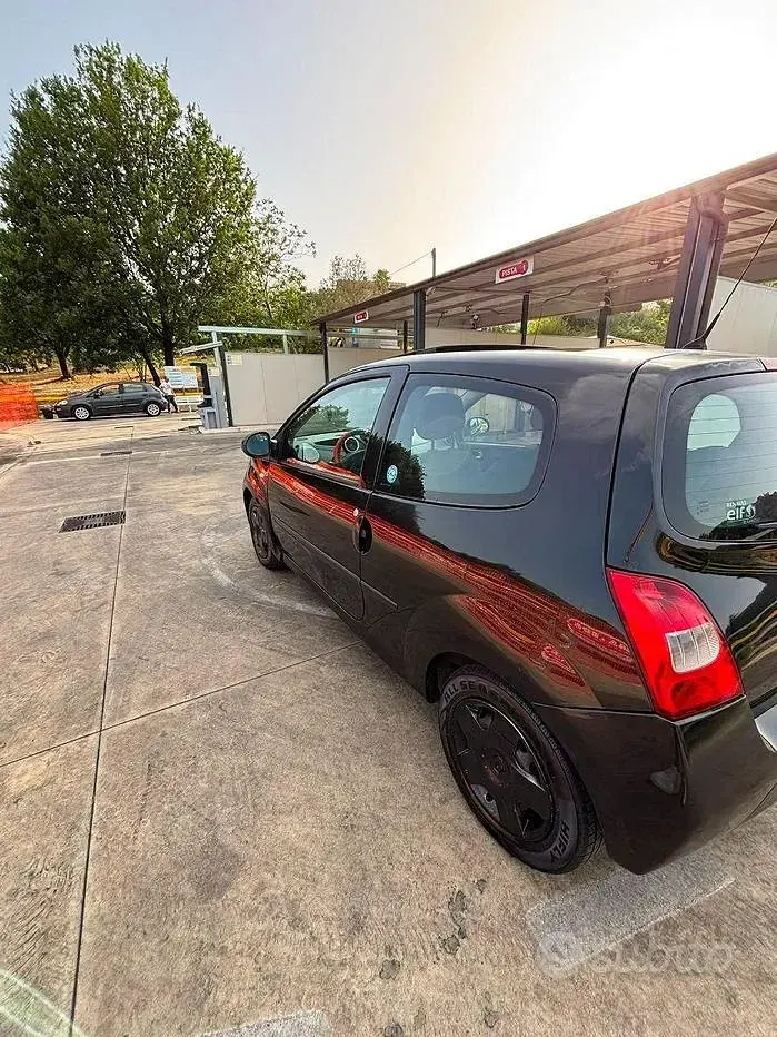 Usata Renault Twingo 64 CV (47 kW) 2010 Nero Utilitaria