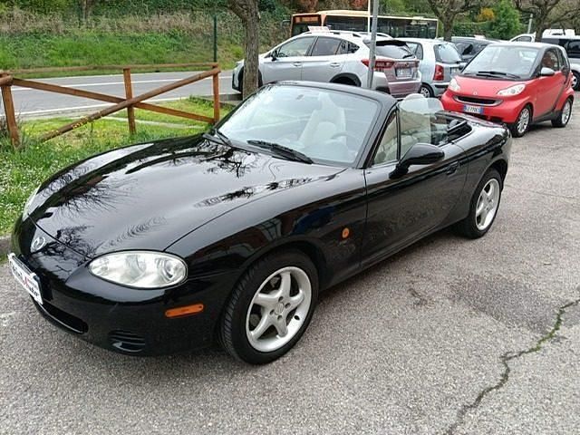 Usata Mazda MX5 110 CV (80 kW) 2004 Nero Cabrio