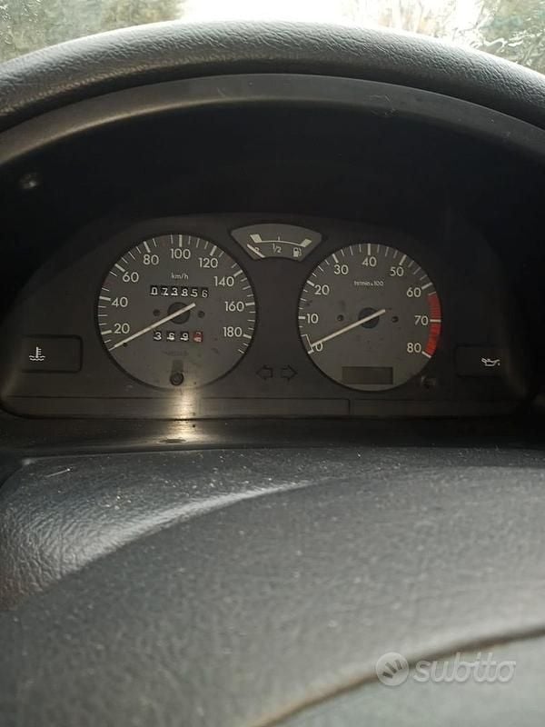 Usata Citroën Saxo 1997 Verde Utilitaria