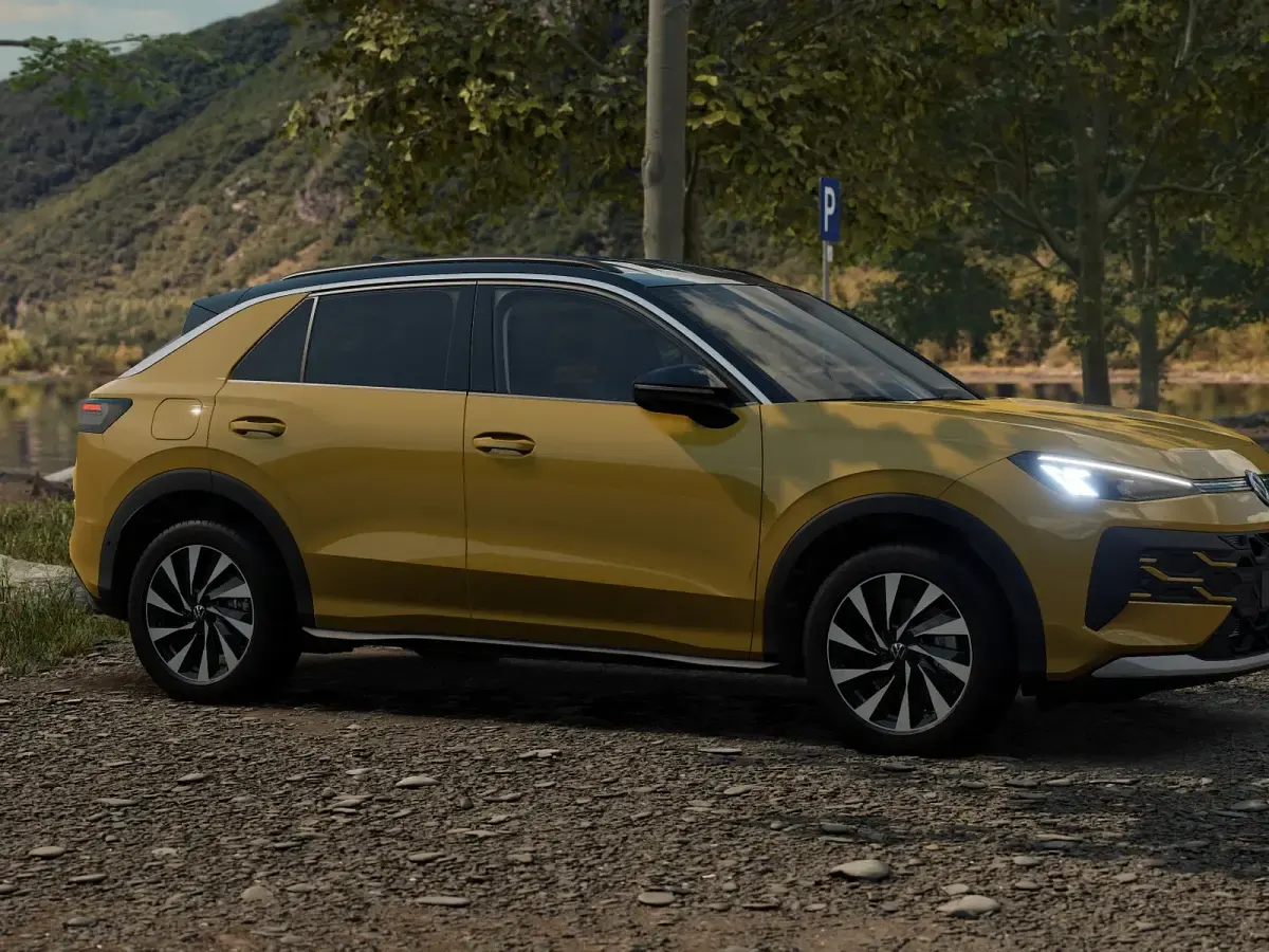 Nuova VW T-Roc Life 115 CV (84 kW) 2026 Canary yellow nero SUV