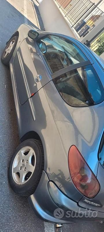 Usata Peugeot 206 68 CV (50 kW) 2006 Berlina