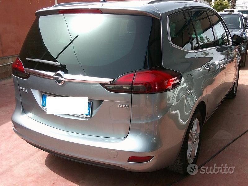 Usata Opel Zafira Tourer Cosmo 131 CV (96 kW) 2013 Grigio Monovolume