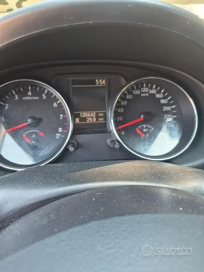 Usata Nissan Qashqai Acenta 116 CV (85 kW) 2013 Grigio SUV