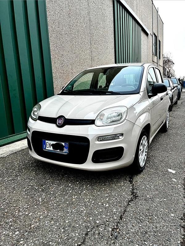 Usata Fiat Panda Pop 69 CV (50 kW) 2012 Bianco Berlina
