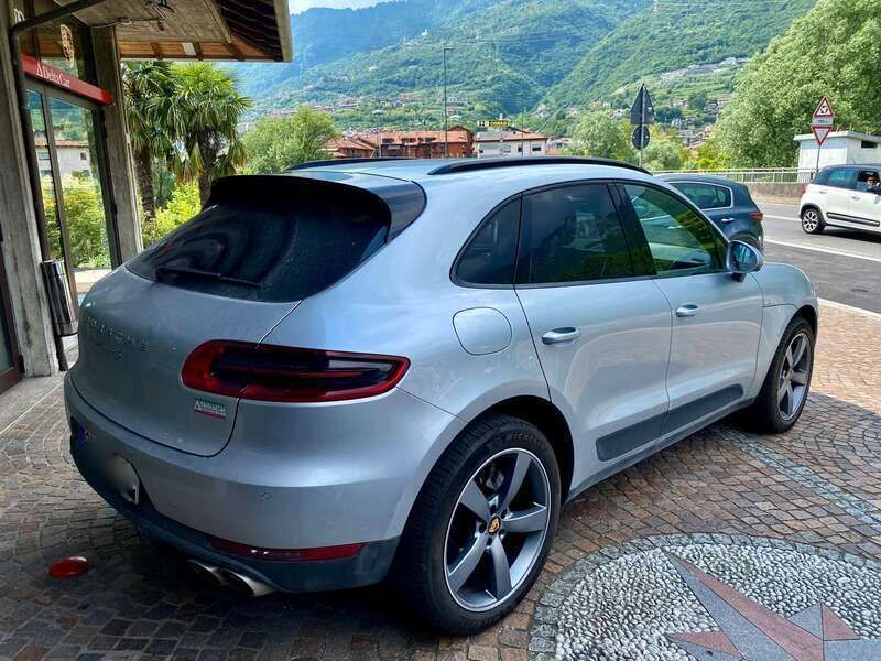 Usata Porsche Macan 258 CV (189 kW) 2016 Argento SUV