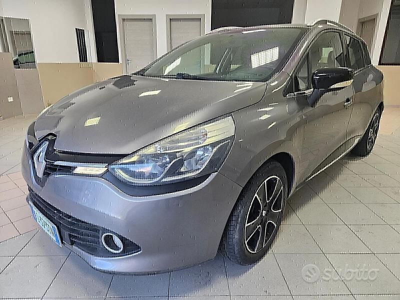 Usata Renault Clio GrandTour 90 CV (66 kW) 2016 Grigio Station wagon