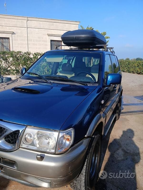 Blu Usata 2000 Nissan Terrano SUV | 5000 € (Ottimo prezzo) - Immagine 1/4