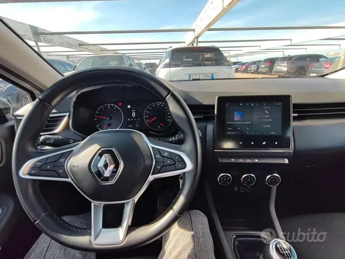 Usata Renault Clio V Techno 91 CV (66 kW) 2023 Bianco Berlina