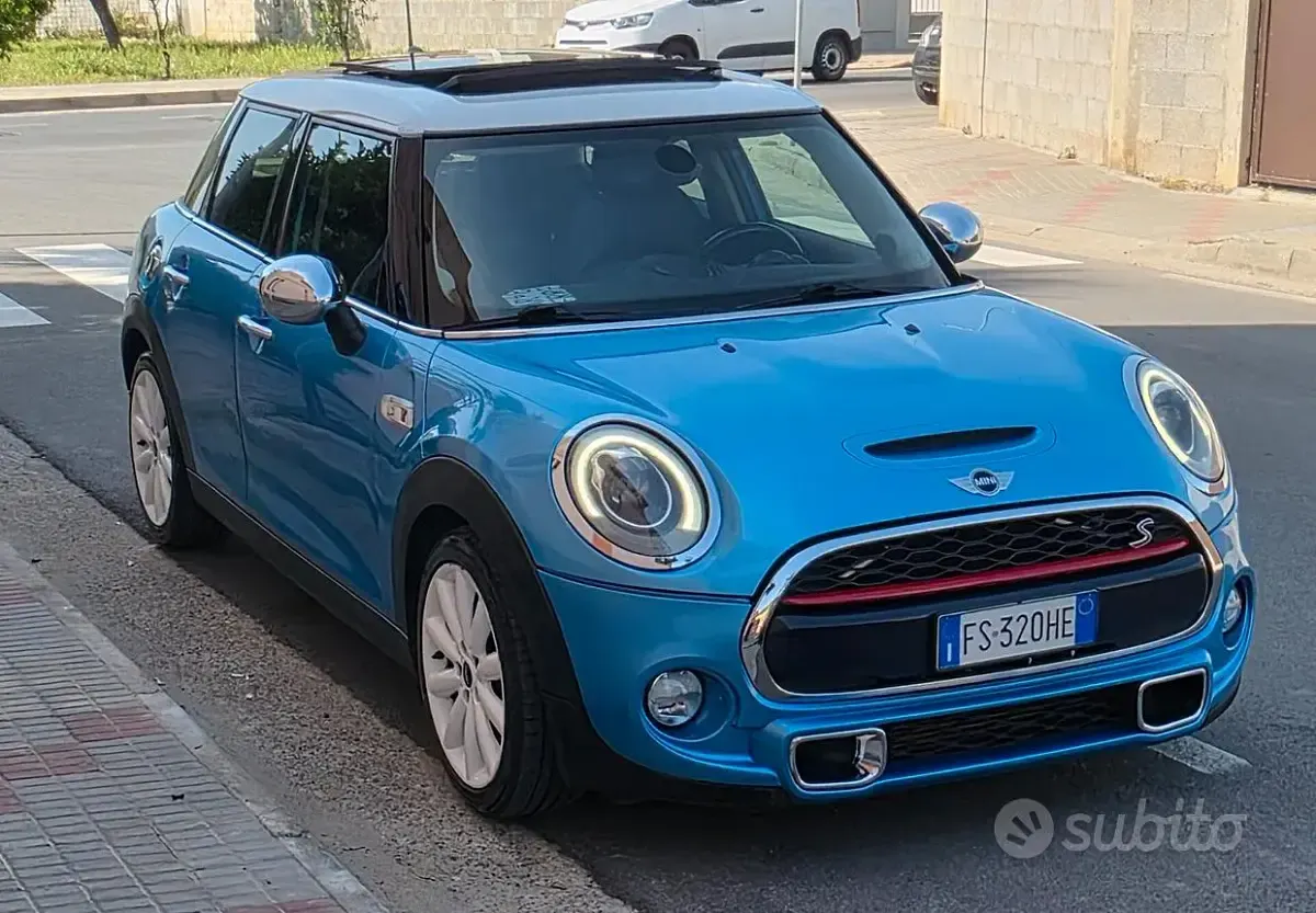 Usata Mini Cooper SD 170 CV (125 kW) 2016 Blu Utilitaria