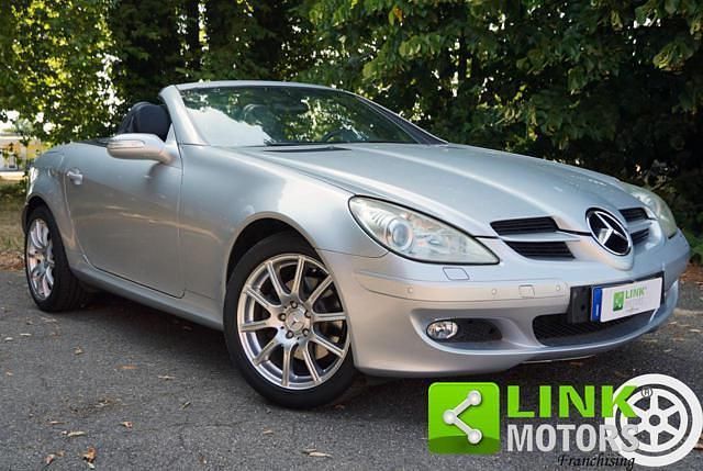 Usata Mercedes SLK280 231 CV (169 kW) 2005 Grigio Cabrio