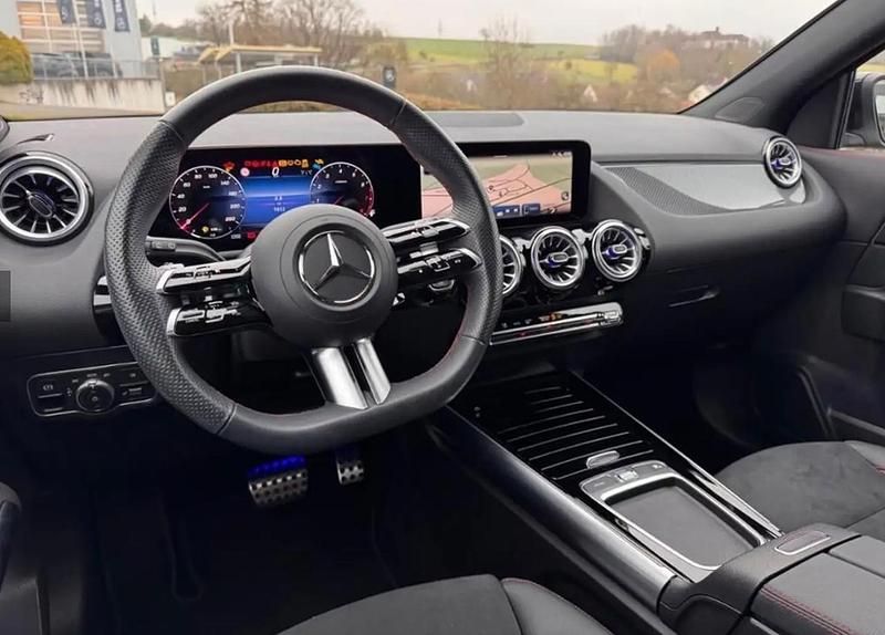 Usata Mercedes GLA200 Advanced Plus 149 CV (109 kW) 2023 Nero SUV