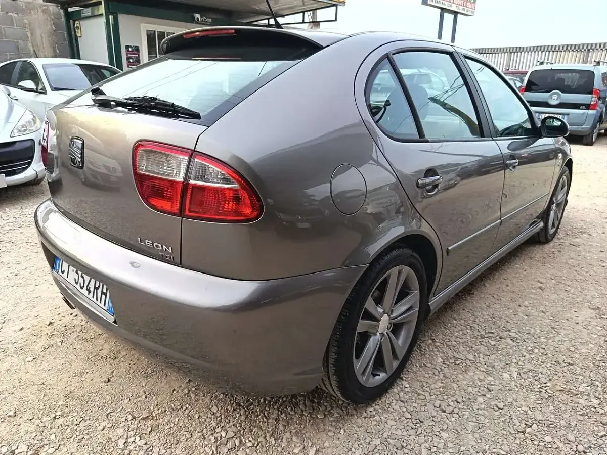 Usata Seat Leon FR 150 CV (110 kW) 2005 Other Utilitaria