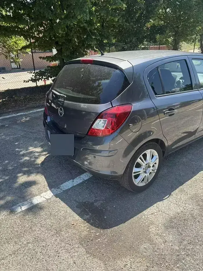 Usata Opel Corsa 86 CV (63 kW) 2012 Utilitaria