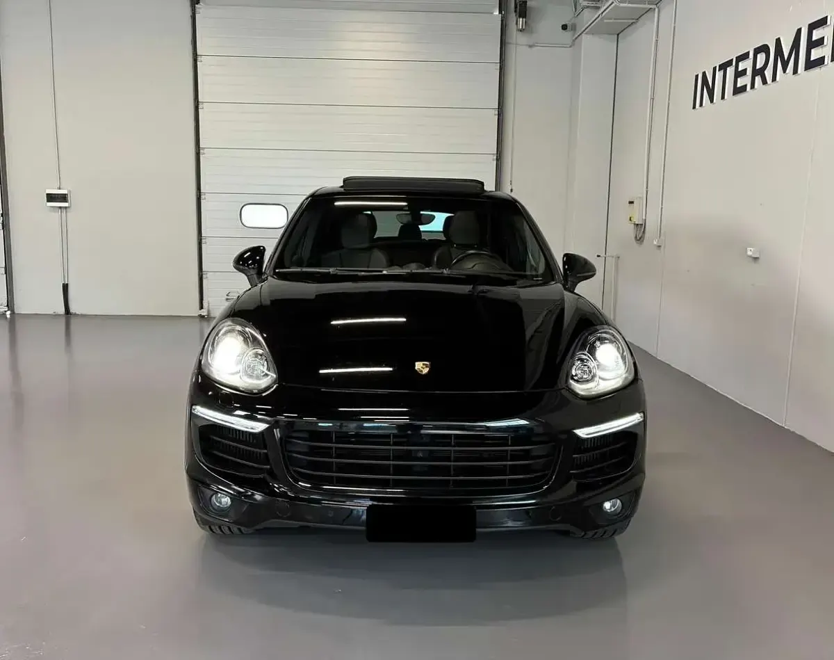 Usata Porsche Cayenne Platinum Edition 250 CV (183 kW) 2017 Nero SUV