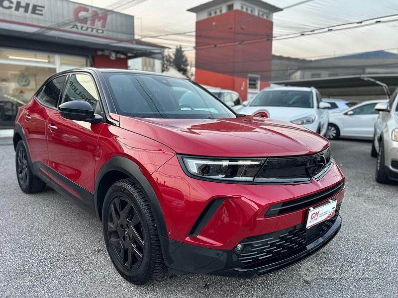 Usata Opel Mokka GS Line 101 CV (74 kW) 2022 Rosso SUV