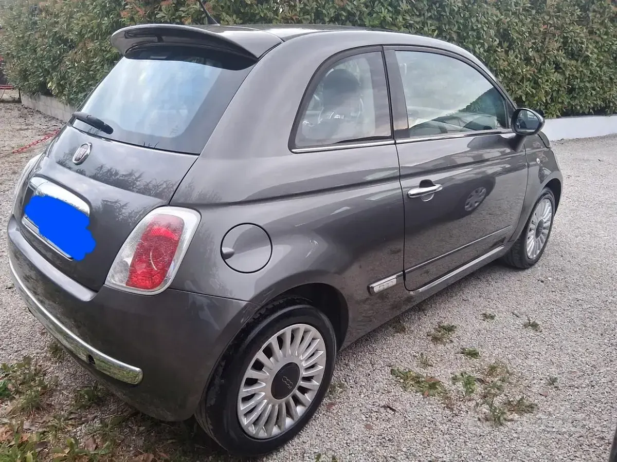 Begagnad Fiat 500 Sport 69 HK (50 kW) 2011 Grå Sedan