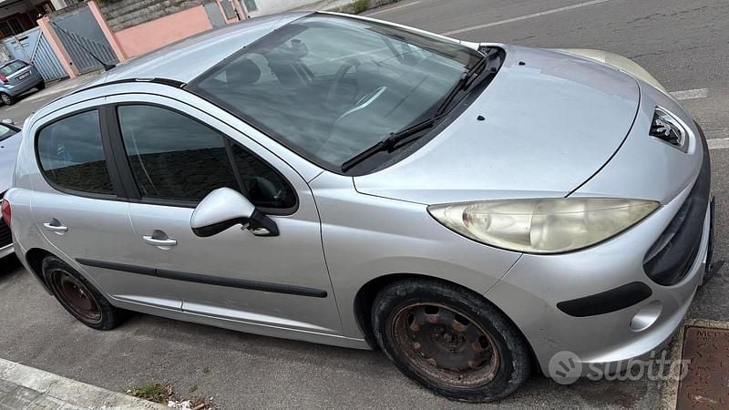 Usata Peugeot 207 70 CV (51 kW) 2009 Grigio Utilitaria