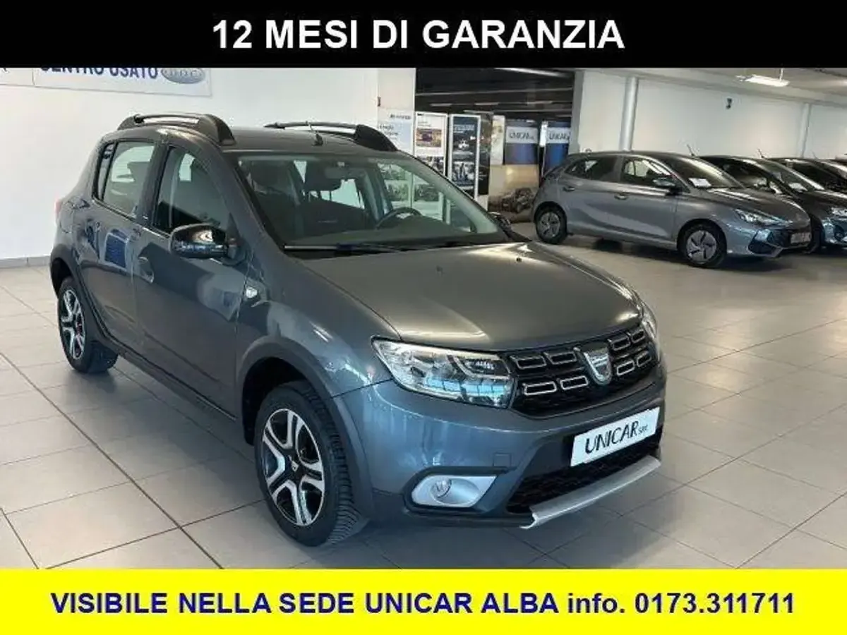 Usata Dacia Sandero Stepway 90 CV (66 kW) 2018 Grigio Berlina
