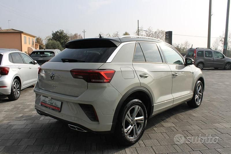 Usata VW T-Roc R-line 116 CV (85 kW) 2023 Bianco SUV