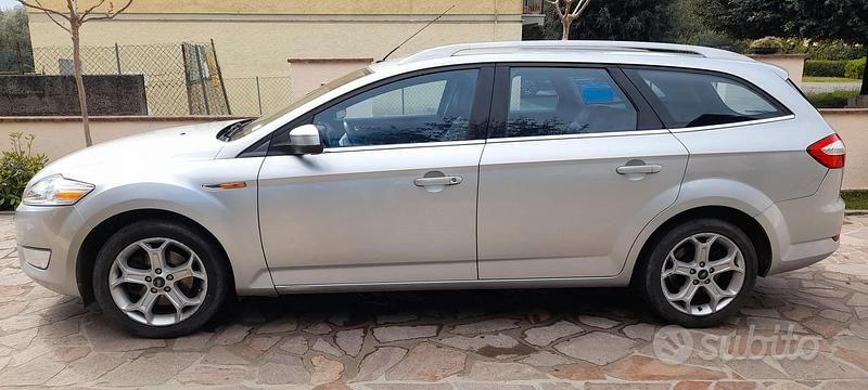 Usata Ford Mondeo 125 CV (91 kW) 2010 Grigio Station wagon