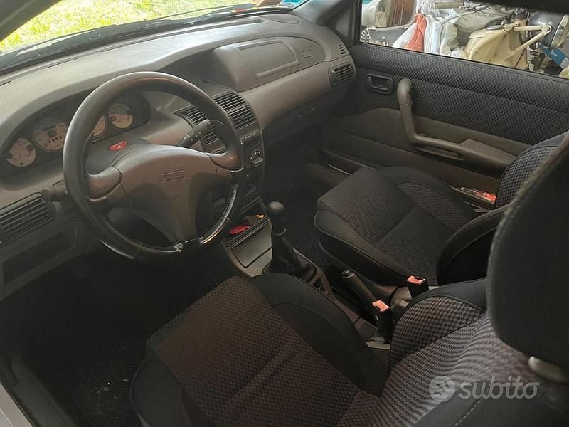 Usata Fiat Punto 133 CV (97 kW) 1995 Bianco
