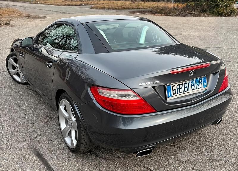Usata Mercedes SLK200 184 CV (135 kW) 2013 Grigio Cabrio