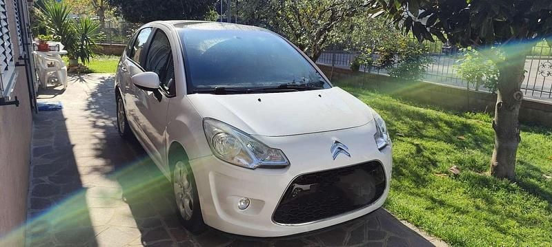 Usata Citroën C3 Exclusive 60 CV (44 kW) 2011 Bianco Berlina