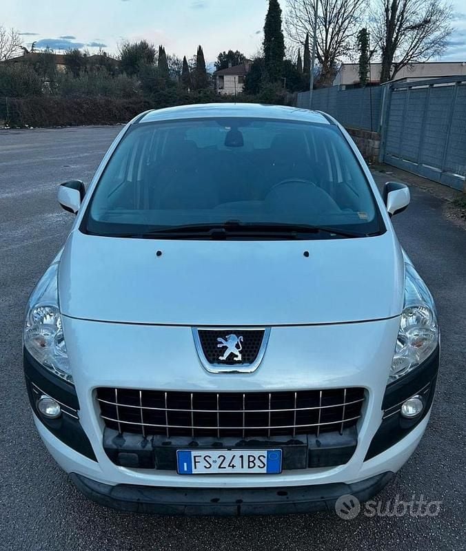 Usata Peugeot 3008 Active 112 CV (82 kW) 2012 Bianco Station wagon