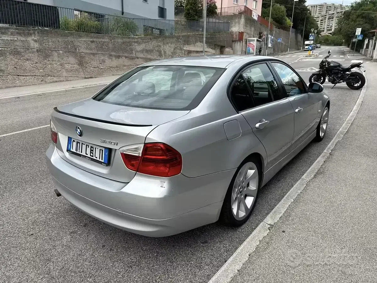 Usata BMW 320 150 CV (110 kW) 2005 Berlina