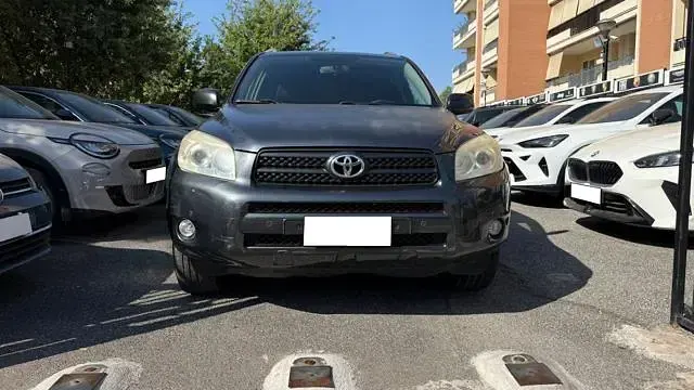 Usata Toyota RAV4 Sol 136 CV (100 kW) 2008 Argento metallizzato SUV
