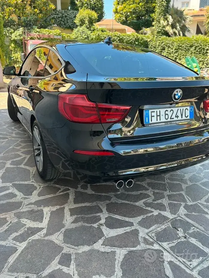 Usata BMW 320 190 CV (139 kW) 2018 Nero Berlina