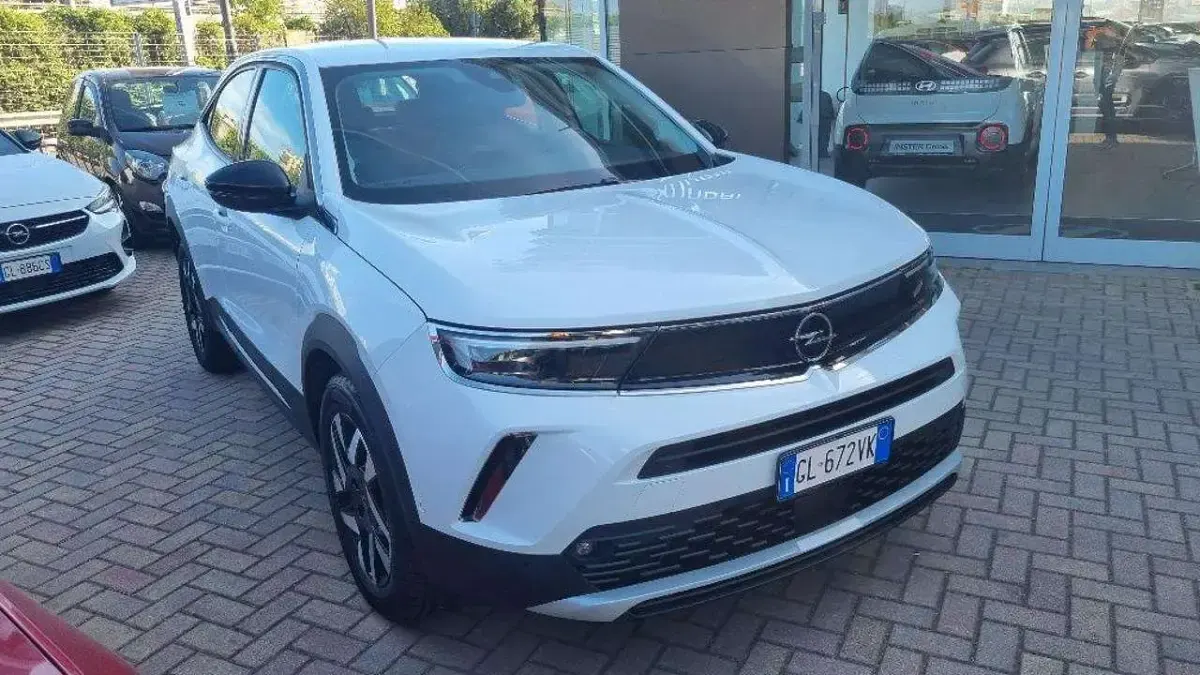 Usata Opel Mokka Elegance 110 CV (80 kW) 2023 Bianco SUV
