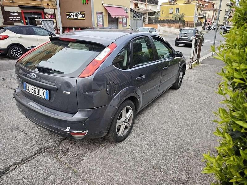 Usata Ford Focus 90 CV (66 kW) 2005 Berlina