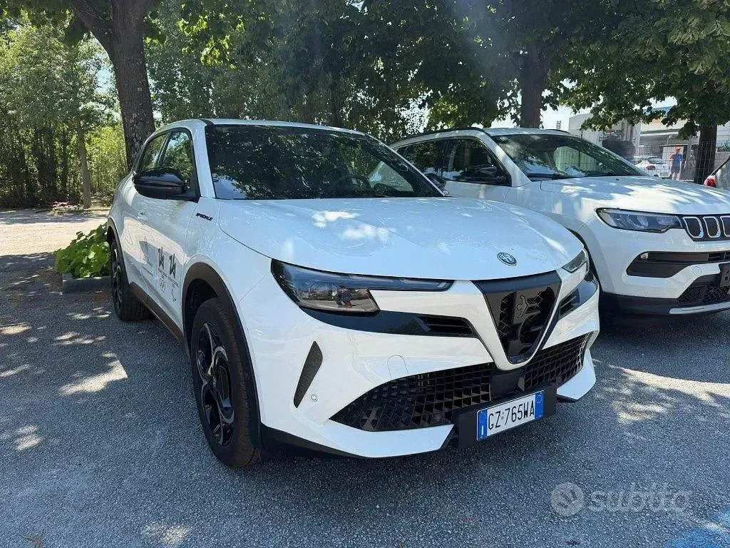 Usata Alfa Romeo GT Junior Edizione Speciale 136 CV (100 kW) 2025 Bianco SUV