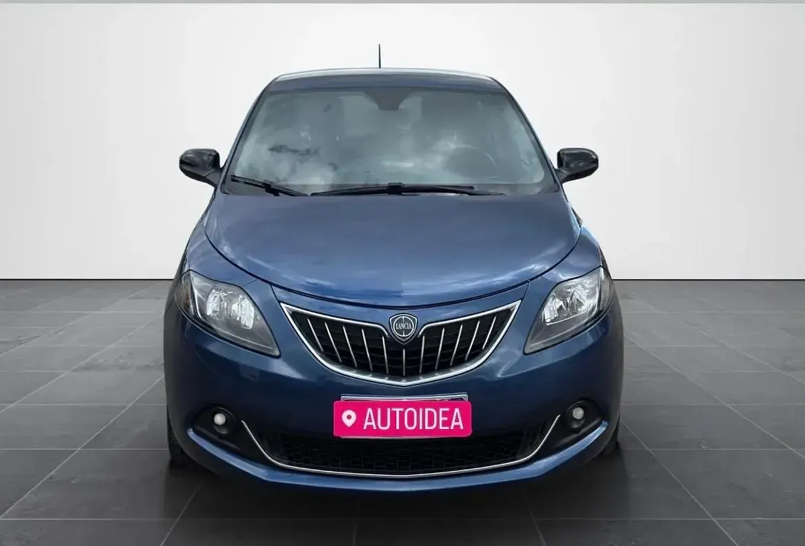 Usata Lancia Ypsilon Gold 69 CV (50 kW) 2022 Blu Utilitaria