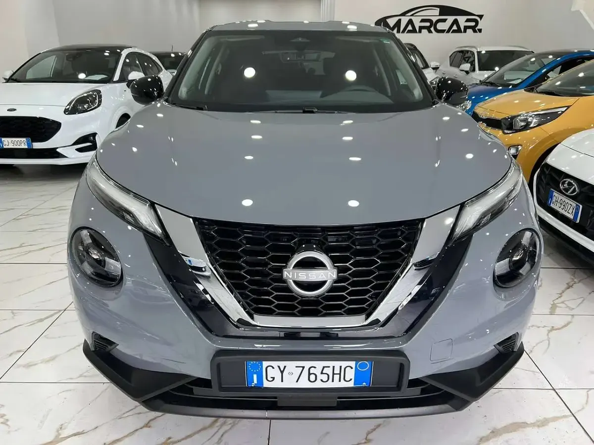 Używany Nissan Juke Acenta 114 KM (83 kW) 2025 Srebrny SUV