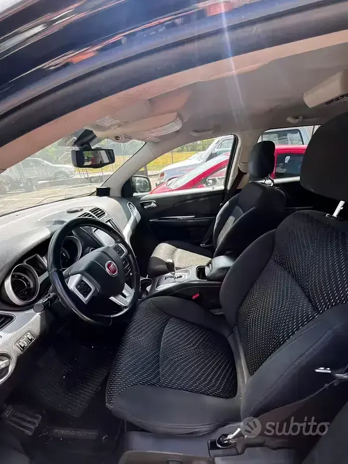 Usata Fiat Freemont 170 CV (125 kW) 2012 Nero SUV