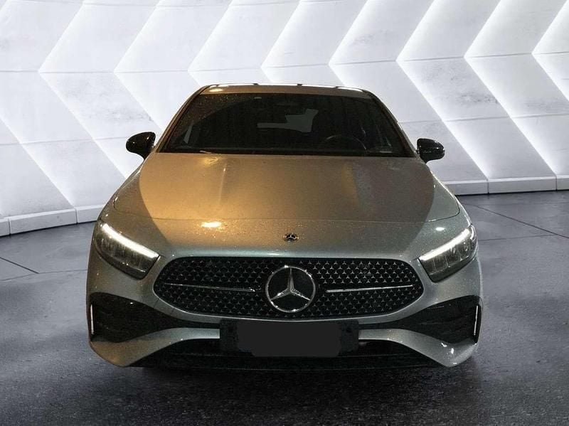 Usata Mercedes A180 Advanced Plus 116 CV (85 kW) 2024 Argento Utilitaria