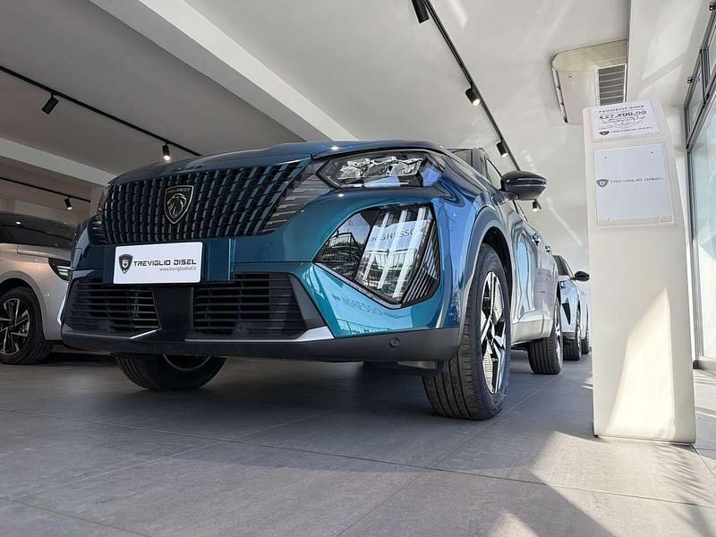 Usata Peugeot 2008 Allure 145 CV (106 kW) 2024 Bianco okenite SUV