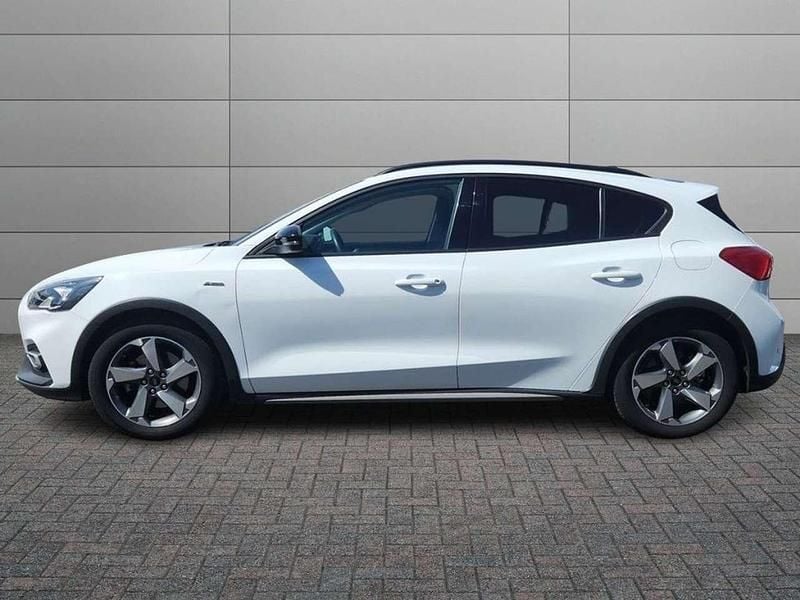 Usata Ford Focus Active 125 CV (91 kW) 2019 Bianco Berlina