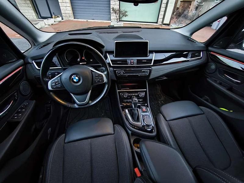Usata BMW 225 Active Tourer iPerformance 136 CV (100 kW) 2018 Bianco Monovolume