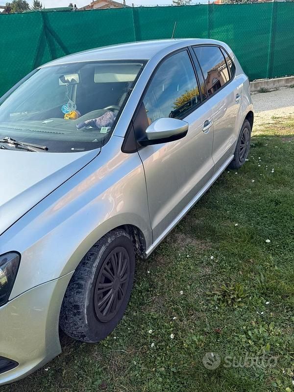 Usata VW Polo Comfortline 75 CV (55 kW) 2015 Grigio Berlina
