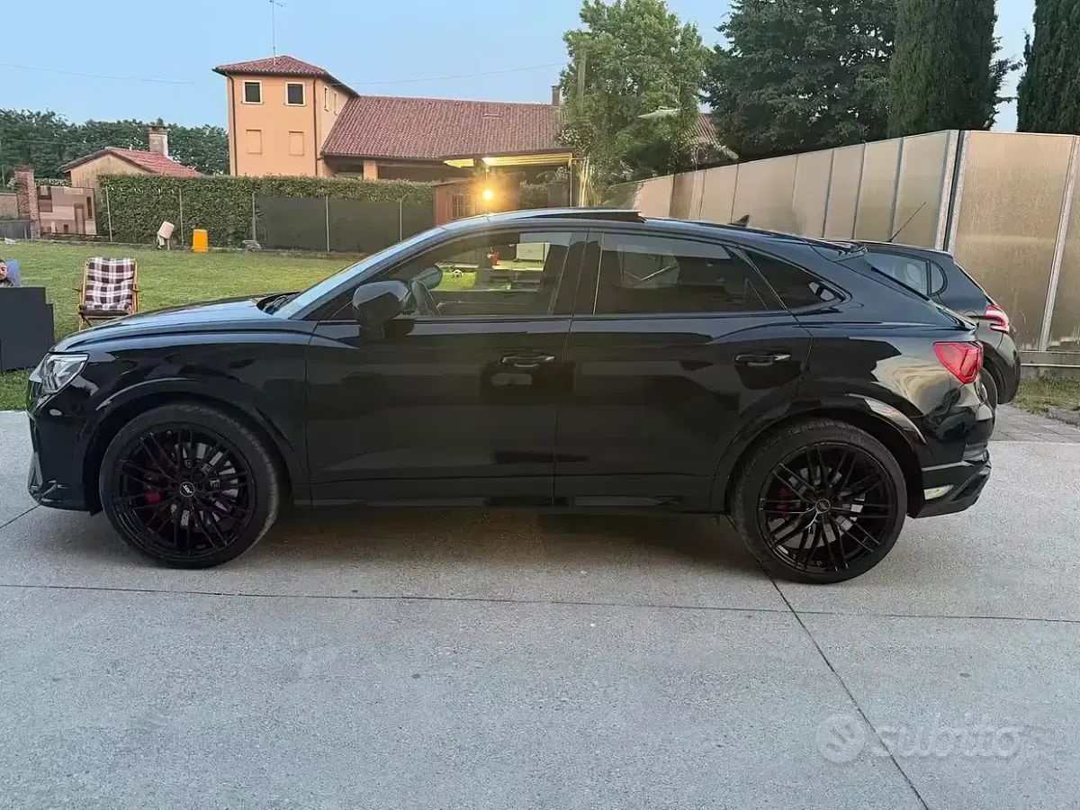 Usata Audi RS Q3 400 CV (294 kW) 2022 Nero SUV