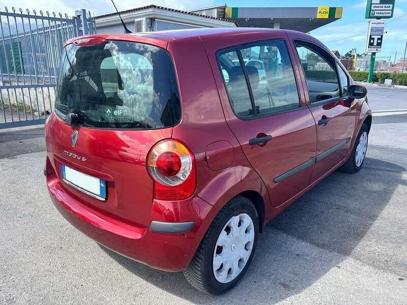 Usata Renault Modus Authentique 75 CV (55 kW) 2006 Rosso Monovolume