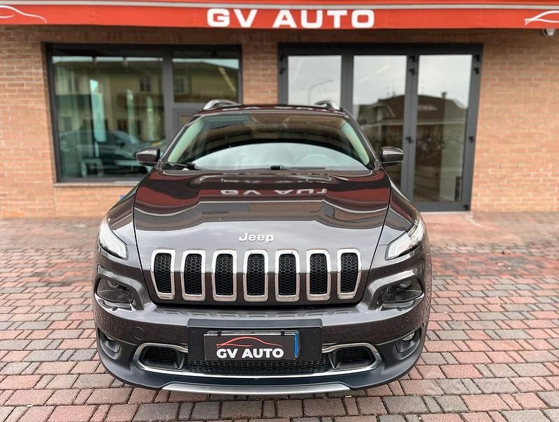 Usata Jeep Cherokee Limited 200 CV (147 kW) 2016 Grigio SUV