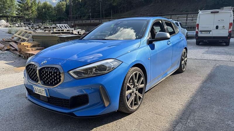 Usata 2020 BMW M135 M Sport Due volumi | 28.000 € (Buon prezzo) - Immagine 1/4