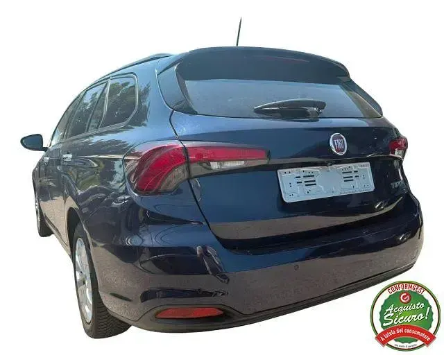 Usata Fiat Tipo Lounge 120 CV (88 kW) 2017 Bluazzurro Station wagon