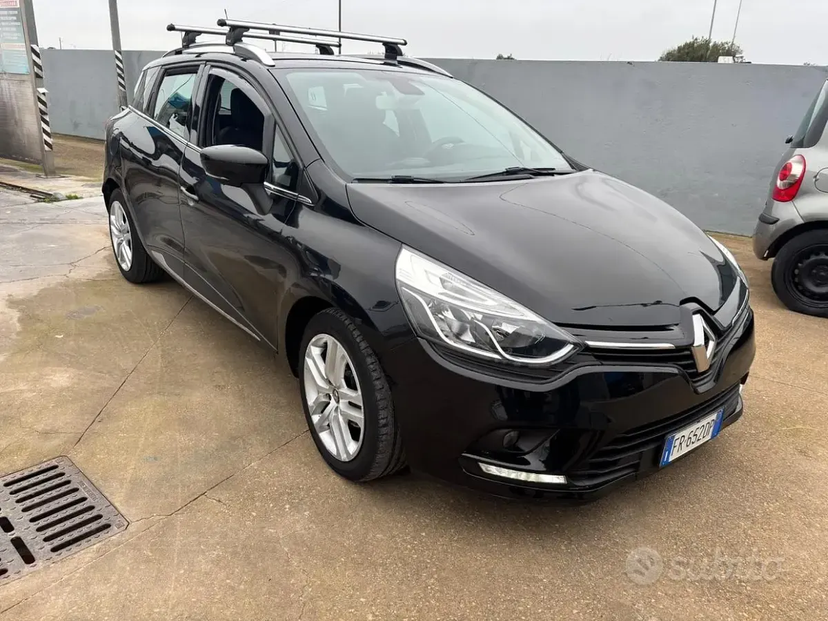 Usata Renault Clio 110 CV (80 kW) 2018 Nero Station wagon