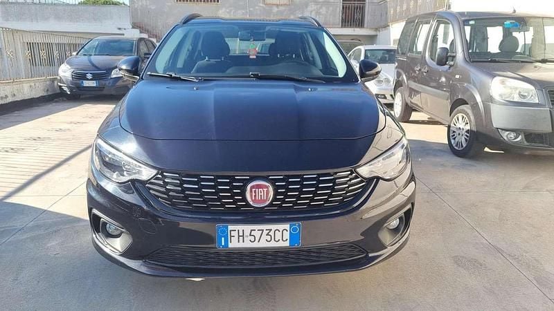 Nero Usata 2017 Fiat Tipo Easy Station wagon | 10.900 € (Buon prezzo) - Immagine 1/4