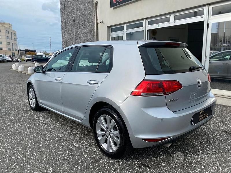 Usata VW Golf VII Executive 110 CV (80 kW) 2017 Grigio Station wagon